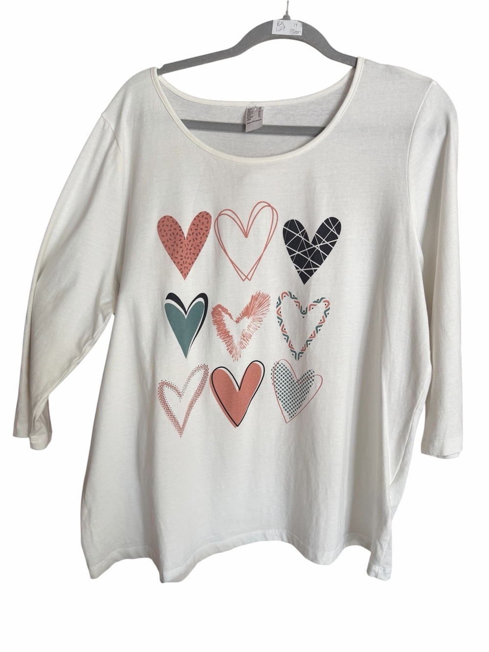 Classic Basics White Heart Graphic Long Sleeve Tee